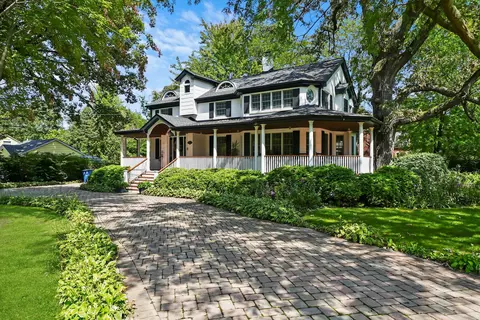 12043 S 69th Ave, Palos Heights, IL 60463