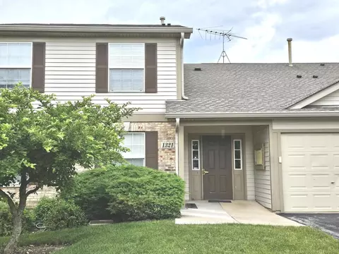 1321 N Red Oak Cir #1, Round Lake Beach, IL 60073