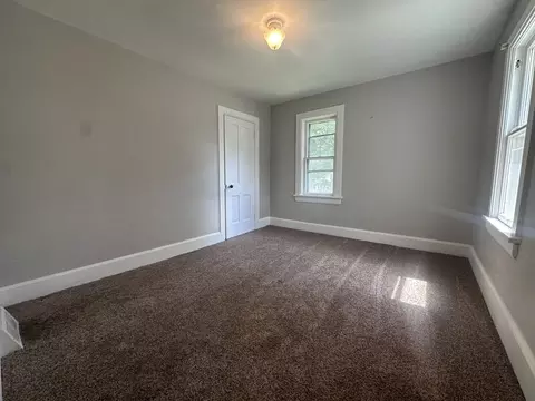 Bedroom - 1007 8th Ave, Sterling, IL 61081 photo 4 of 5