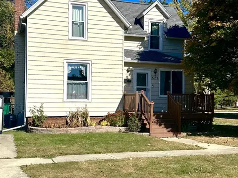577 E Franklin St, Paxton, IL 60957