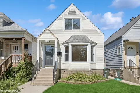 9328 S Homan Ave, Evergreen Park, IL 60805
