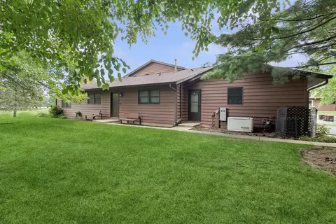 3324 Alethea Dr, Algonquin, IL 60102