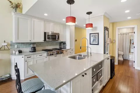 Kitchen - 3324 Alethea Dr, Algonquin, IL 60102 photo 1 of 2