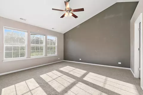 345 Shadow Hill Dr, Elgin, IL 60124 photo 16