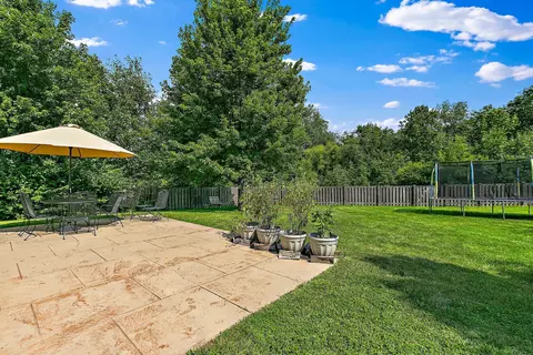 345 Shadow Hill Dr, Elgin, IL 60124 photo 33