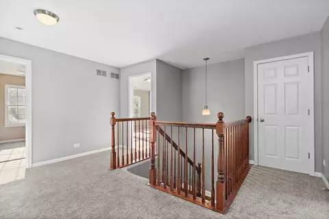 345 Shadow Hill Dr, Elgin, IL 60124 photo 14