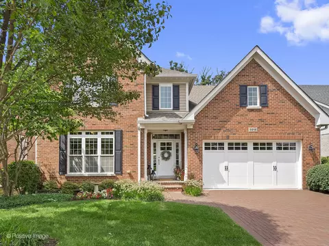 5918 Parkview Dr, Western Springs, IL 60558
