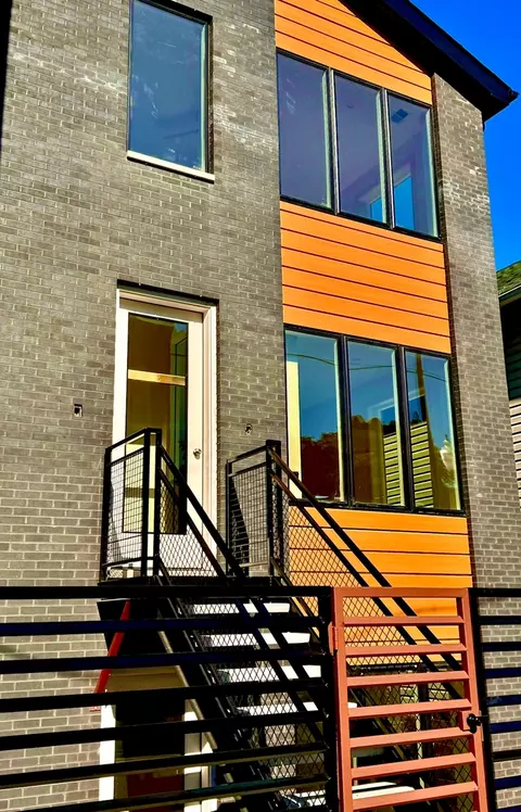 1828 S Racine Ave #2, Chicago, IL 60608