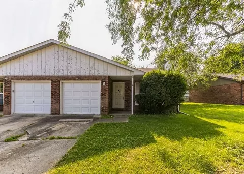 8 Ramona Dr, Belleville, IL 62221 photo 2