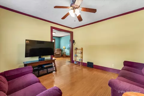 640 N Grove Ave, Elgin, IL 60120 photo 8