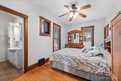 640 N Grove Ave, Elgin, IL 60120 photo 13