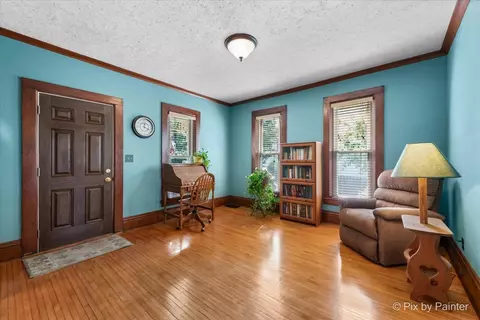 640 N Grove Ave, Elgin, IL 60120 photo 4