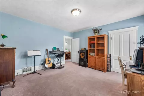 640 N Grove Ave, Elgin, IL 60120 photo 21
