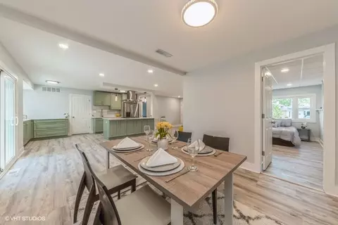 Dining - 1476 Dennison Rd, Hoffman Estates, IL 60169 photo 1 of 1