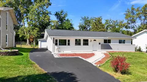 Exterior - 1476 Dennison Rd, Hoffman Estates, IL 60169 photo 4 of 4