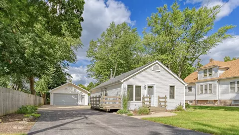 290 Old Gary Ave, Bloomingdale, IL 60108