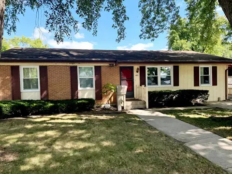 695 W Clinton St, Kankakee, IL 60901