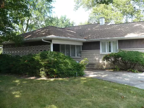 700 Palladium Dr, Joliet, IL 60435