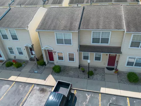 657 W Liberty St #A, Wauconda, IL 60084
