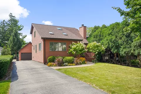 Exterior - 424 N Willow St, Itasca, IL 60143 photo 2 of 10