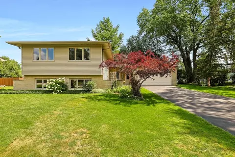 505 N Stephen Dr, Palatine, IL 60067