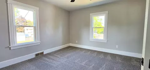 Bedroom - 733 S Myrtle Ave, Kankakee, IL 60901 photo 2 of 3