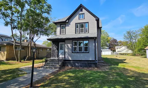 733 S Myrtle Ave, Kankakee, IL 60901