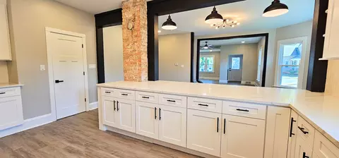 Kitchen - 733 S Myrtle Ave, Kankakee, IL 60901 photo 3 of 4