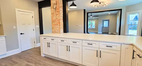 Kitchen - 733 S Myrtle Ave, Kankakee, IL 60901 photo 4 of 4