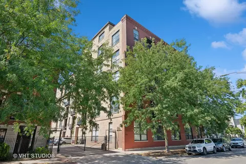 1820 N Spaulding Ave #403, Chicago, IL 60647