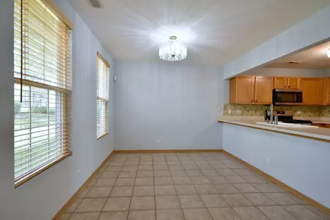 940 Symphony Dr, Aurora, IL 60504 photo 17