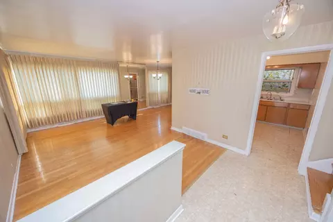 64 E 98th Pl, Chicago, IL 60628 photo 2