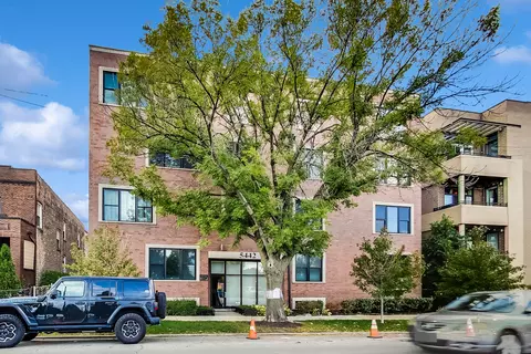 5442 N Western Ave #3C, Chicago, IL 60625