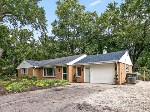 2651 Waldron Rd, Kankakee, IL 60901