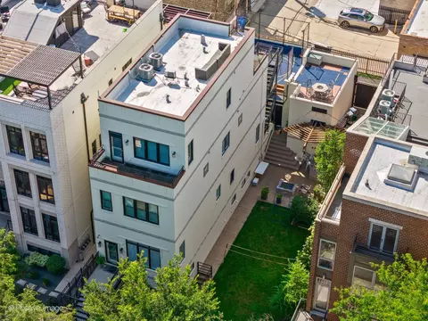 1115 W Chestnut St, Chicago, IL 60642