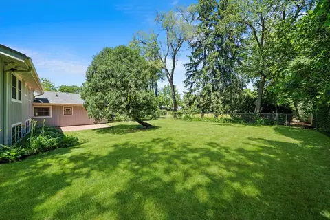 Exterior - 1133 Cherry St, Wheaton, IL 60187 photo 6 of 7