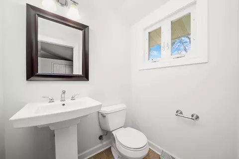 Bath - 1133 Cherry St, Wheaton, IL 60187 photo 2 of 4