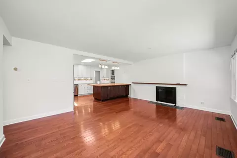 Living - 1133 Cherry St, Wheaton, IL 60187 photo 2 of 8