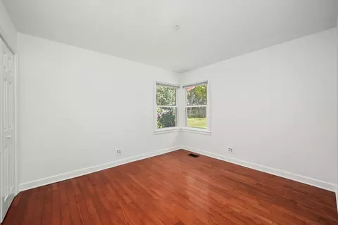 Bedroom - 1133 Cherry St, Wheaton, IL 60187 photo 2 of 6