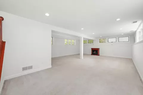 Living - 1133 Cherry St, Wheaton, IL 60187 photo 4 of 8