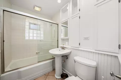 Bath - 1133 Cherry St, Wheaton, IL 60187 photo 1 of 4