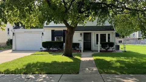 26 Sawyer Ave, La Grange, IL 60525