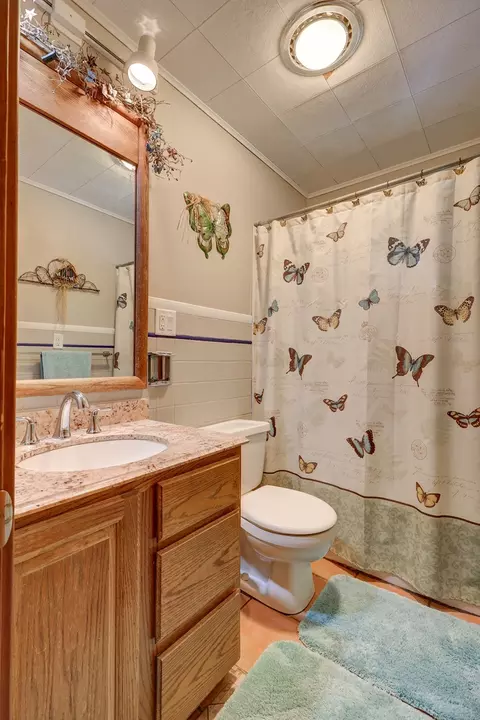 Bath - 300 Maple Ave, Morrison, IL 61270 photo 1 of 1