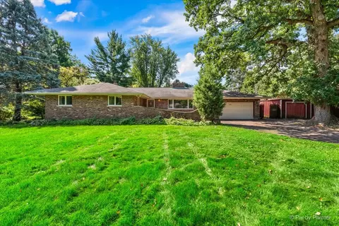 1219 Forest Dr, Elgin, IL 60123