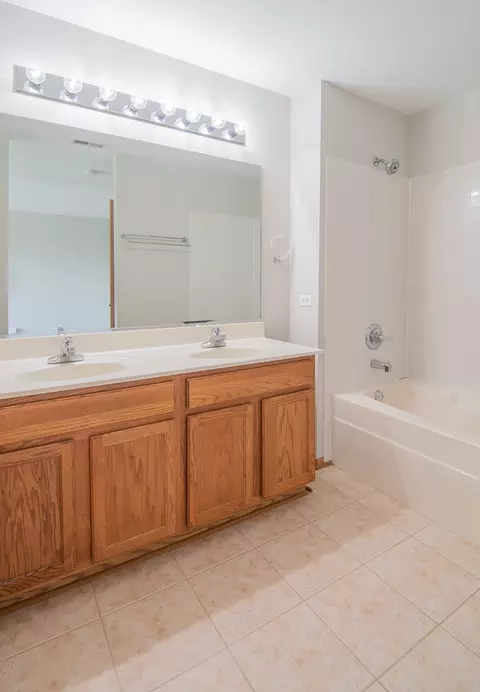 2421 Cactus Ct #B, Plainfield, IL 60586 photo 8