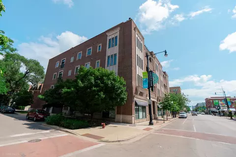 2401 N Janssen Ave #407, Chicago, IL 60614