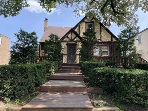 9613 S 52nd Ave, Oak Lawn, IL 60453