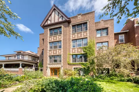1062 W North Shore Ave #1E, Chicago, IL 60626