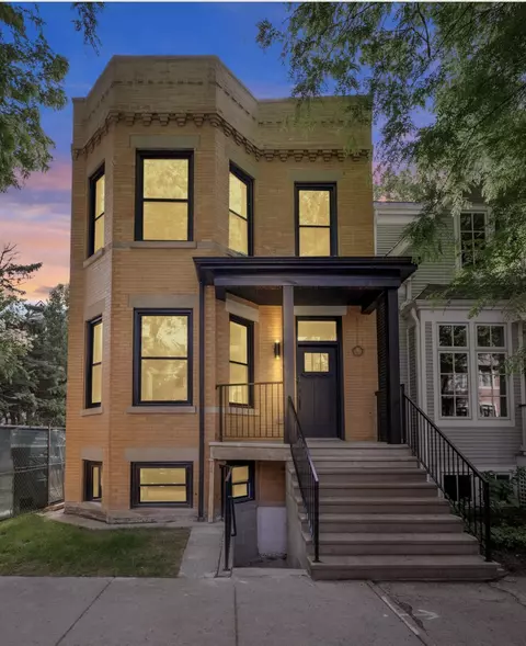 3922 N Paulina St, Chicago, IL 60613