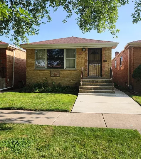 3051 E 96th St, Chicago, IL 60617